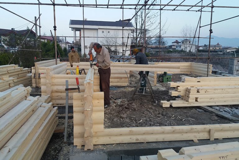 کارگاه و اجرای خانه های چوبی آپادانا