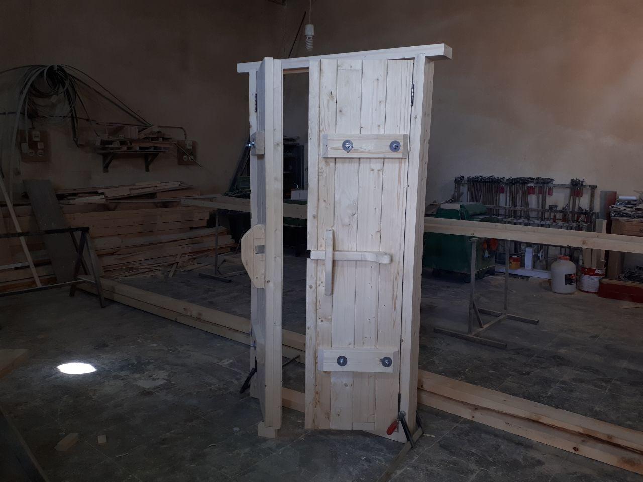 ساخت درب های چوبی